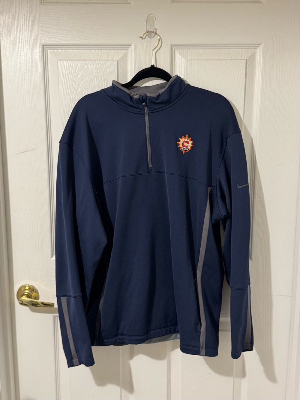 Connecticut Sun Vintage Logo Quarterzip